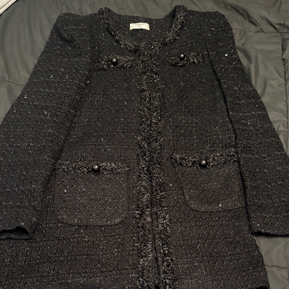 Chanel Black Tweed Blazer - Picture 2 of 12